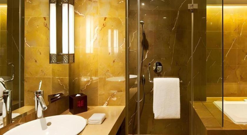 Crowne Plaza Shanghai Pudong By Ihg Exterior foto